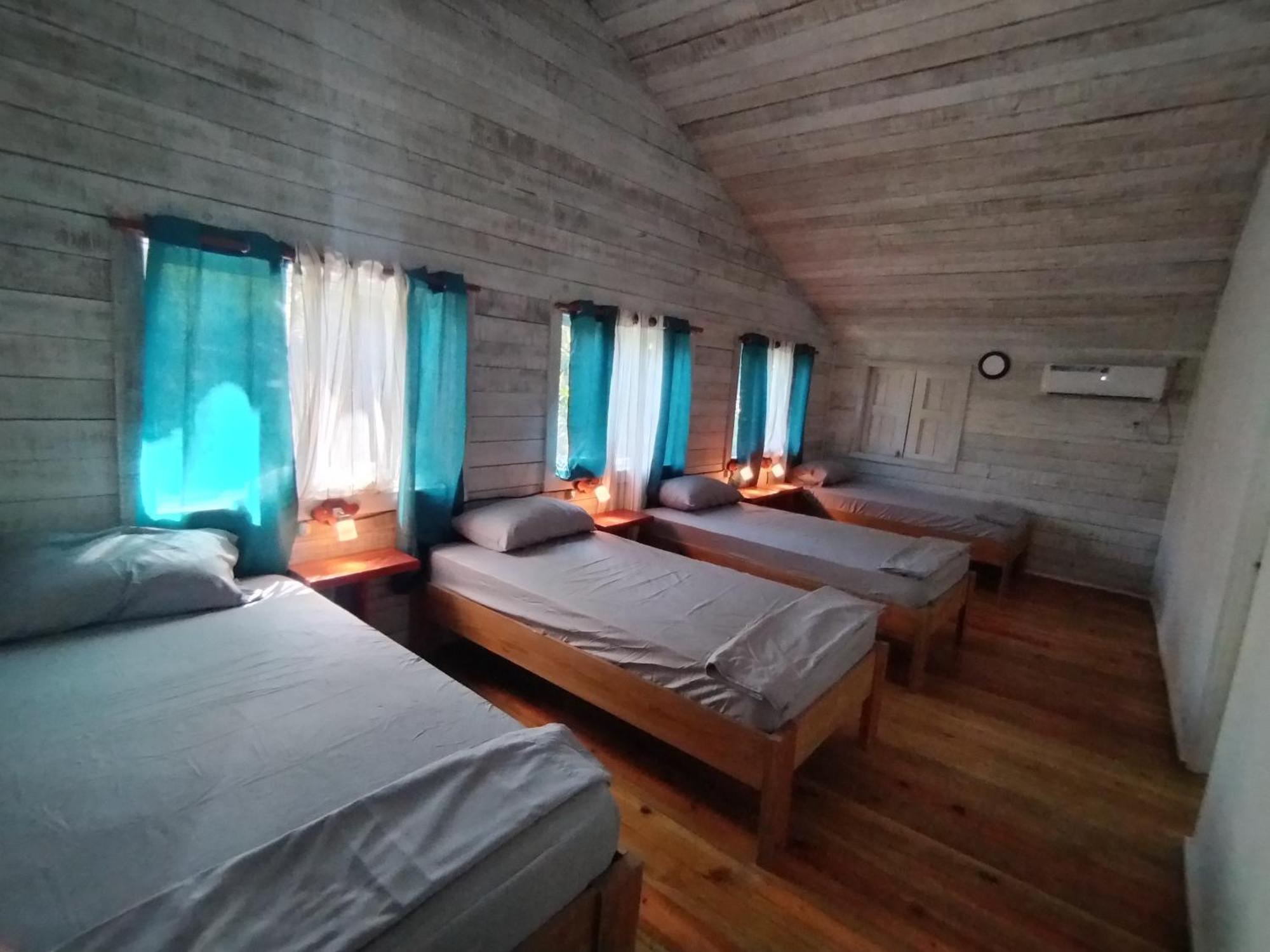 Hotel Tierra Verde Bed And Breakfast Bocas del Toro Extérieur photo